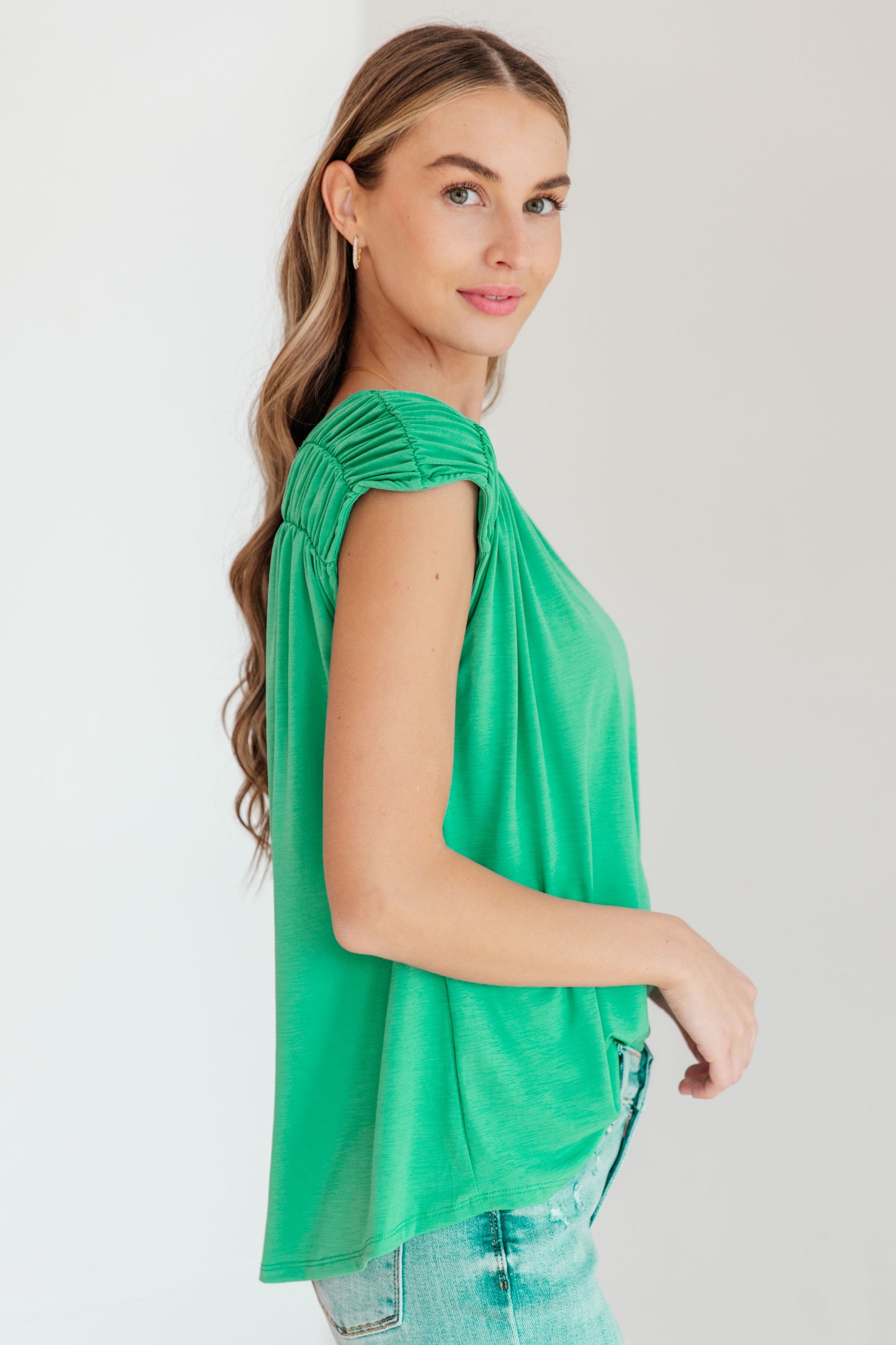 Ruched Cap Sleeve Top in Emerald